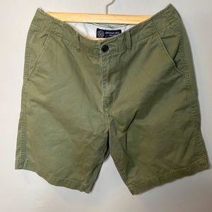 Men’s Green American Eagle shorts